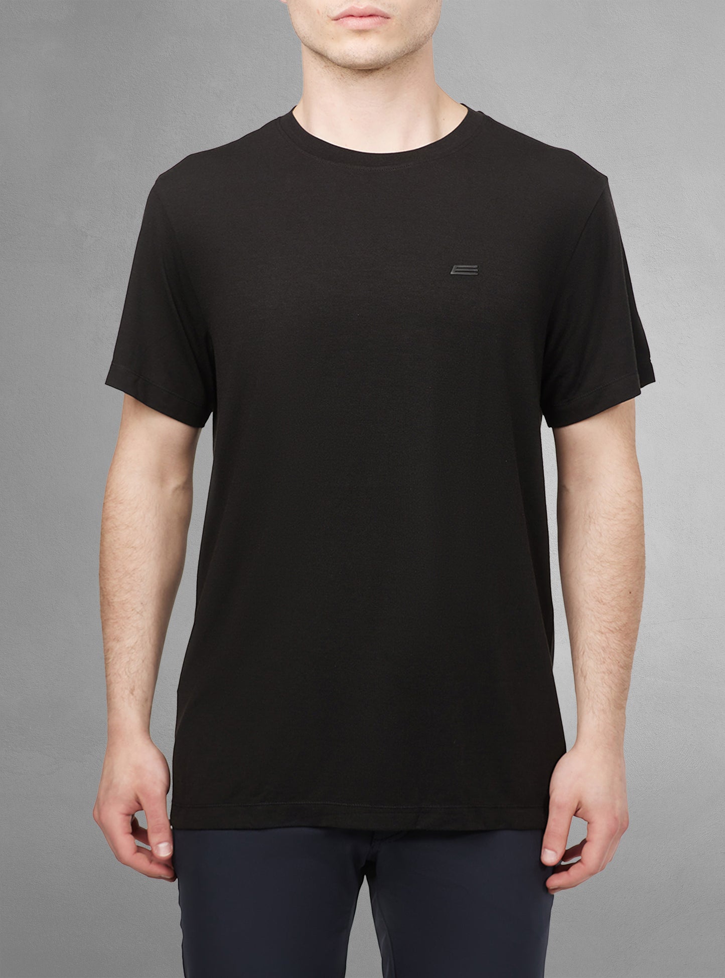 Men's basic crew neck t-shirt