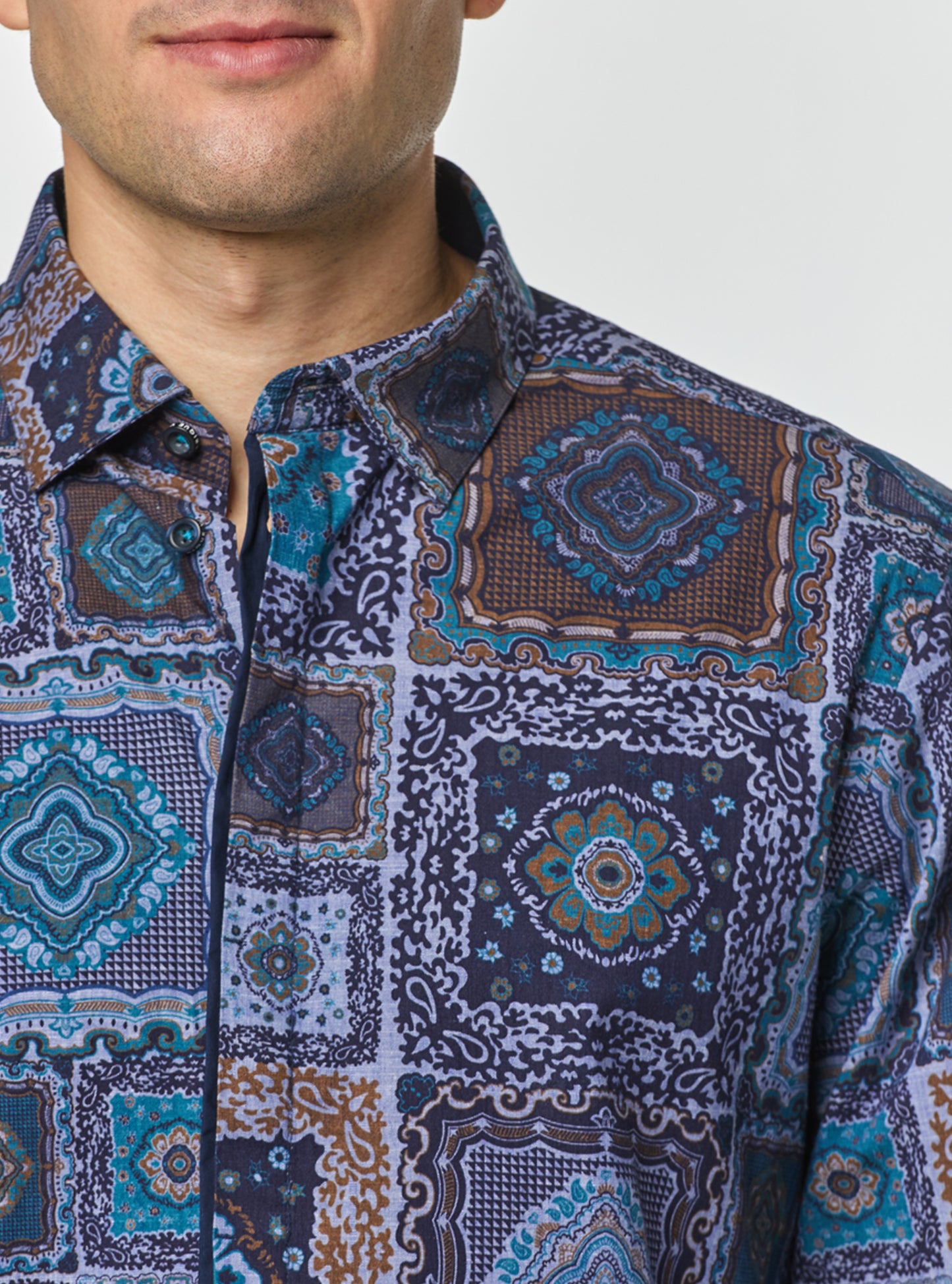 Men's casual long sleeve shirt