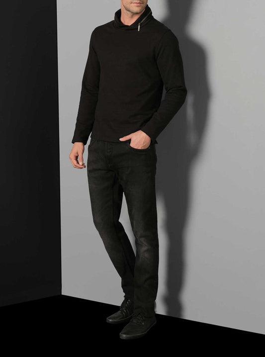 T-SHIRT À COL ROULÉ POUR HOMMES