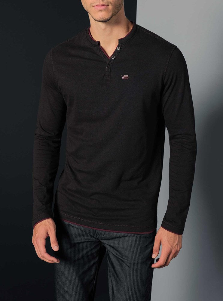 Men's henley long sleeve t-shirt